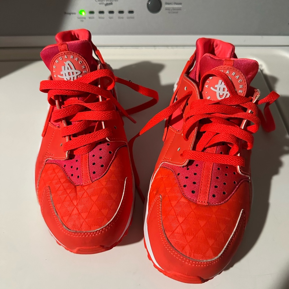 Nike Huarache Bright Red Athletic Shoes